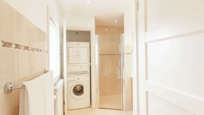 House | Bathroom - Authentic Holiday Home Near Baarn/utrecht on an Estate (Baarn)