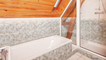 House | Bilik Mandi