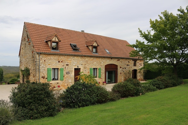 House | Exterior - Cosy Holiday Home Near the Causses du Quercy (Lavercantiere)