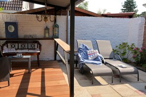 House | Balcony - Lovely Holiday Home in Noordwijkerhout near Lake (Noordwijkerhout)