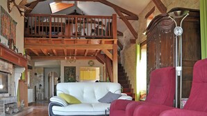 Living room - Authentic Wine Chateau With Private Swimming Pool, Unique View and Total Privacy (Floressas)