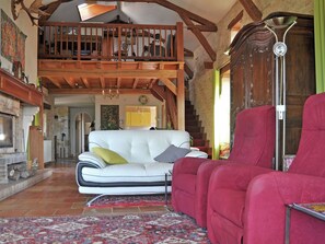 Unclassified image, 5 of 38, button - Authentic Wine Chateau With Private Swimming Pool, Unique View and Total Privacy (Floressas)