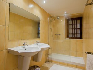 House | Bathroom - Restored Mansion With Heated Private Swimming Pool in Beautiful Rural Setting (Les Junies)