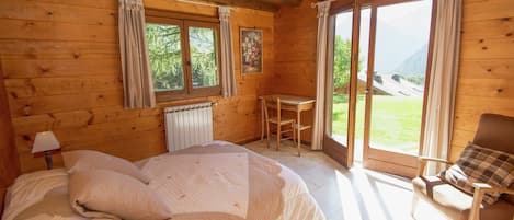 Chalet | 6 bedrooms, individually furnished