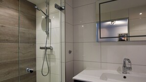 Unclassified image, 4 of 22, button - Gorgeous Holiday Home in Monster Near Sea (Monster)