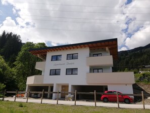 Apartment | Exterior - Luxurious Apartment in Fugenberg With Balcony (Fuegenberg)