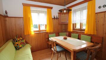 Apartment | Eigene Küche | Ofen