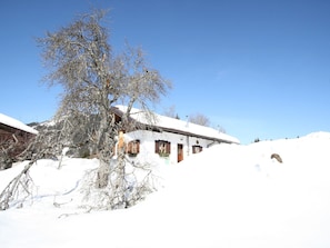 Exterior - Cozy Cabin in Niedernfritz near Ski Area (Huettau)