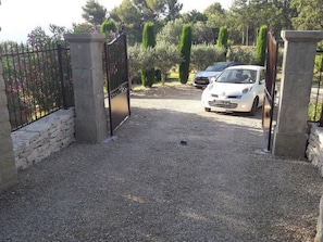 Reception - Peaceful Villa in Saint-saturnin-lès-apt With Swimming Pool (Saint-Saturnin-les-Apt)