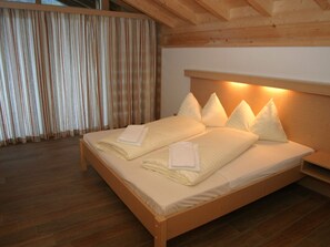 Chalet | 3 bedrooms, bed sheets - Chic Chalet Wald in Pinzgau With Pool (Wald im Pinzgau)