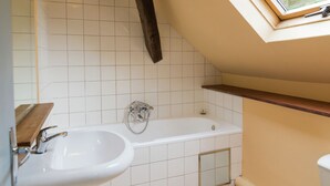 Cottage | Bathroom