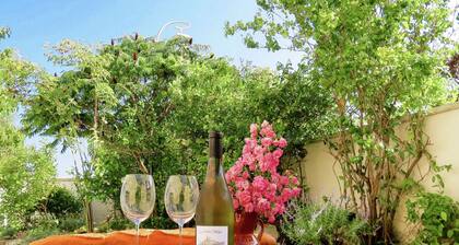Comfortable Cottage With Heated Pool and Secluded Garden in the Cognac Region