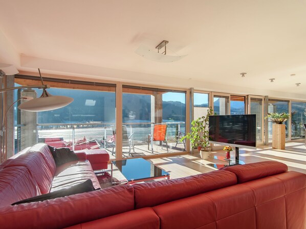 Living room - Lavish Villa on an Exclusive Mountain in Weissensee With Sauna (Weissensee)