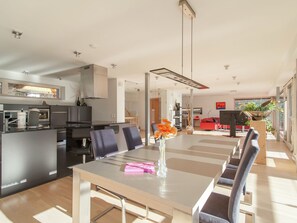 Dining - Lavish Villa on an Exclusive Mountain in Weissensee With Sauna (Weissensee)
