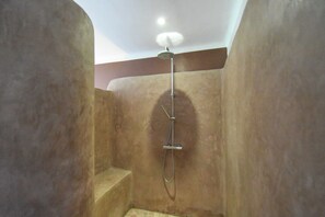 Bathroom - Holiday Home Talairan With Pool and BBQ (Talairan)