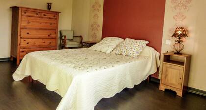 Holiday Home Talairan With Pool and BBQ