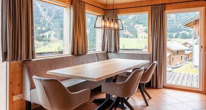 Chalet in Annaberg-lungotz With a Community Pool