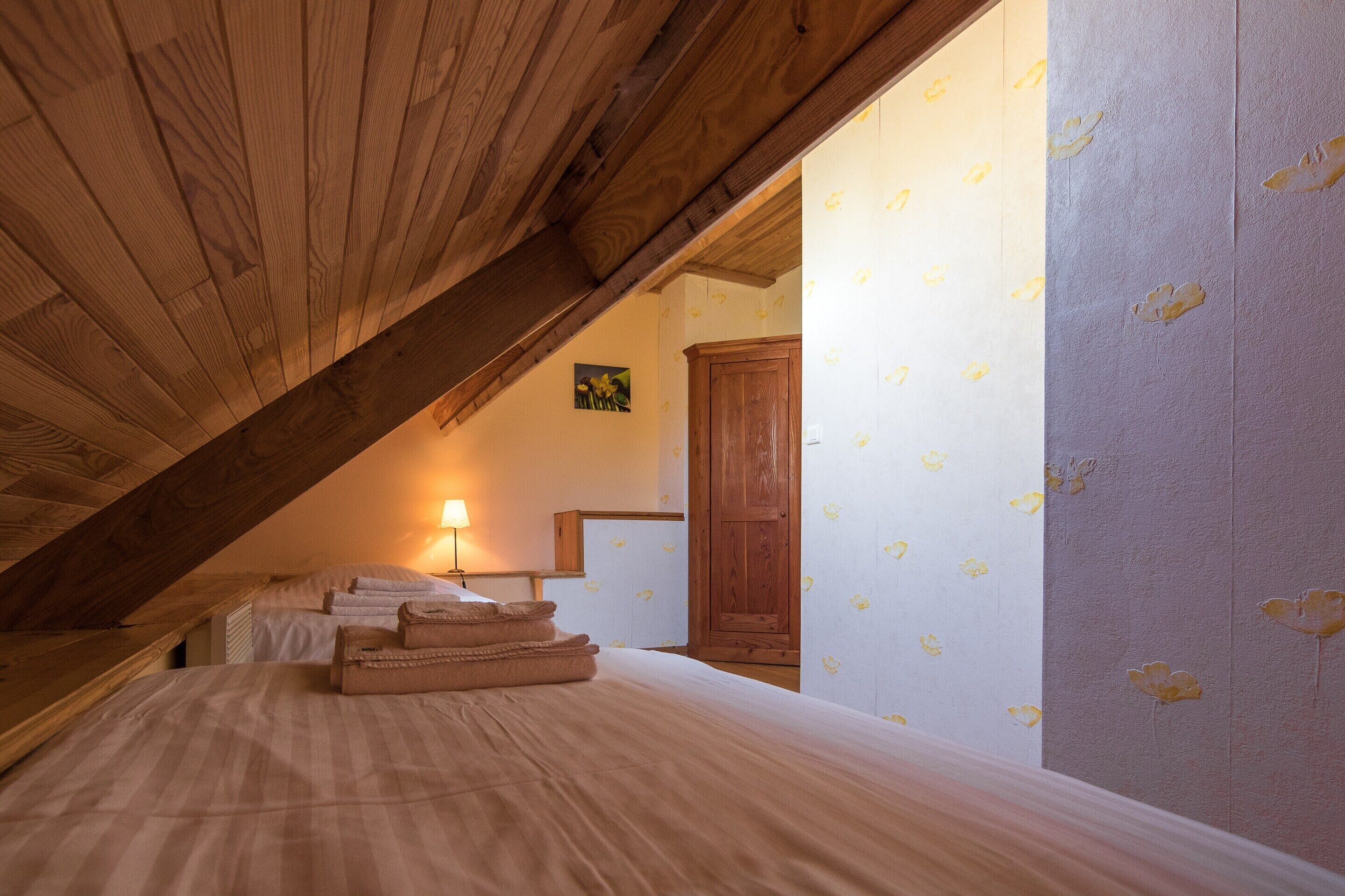 Cottage | 2 kamar tidur dan dilengkapi dengan perabotan berbeda-beda