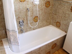 Bathroom - Apartment Nassfeld Near Ski Slopes (Hermagor-Pressegger See)