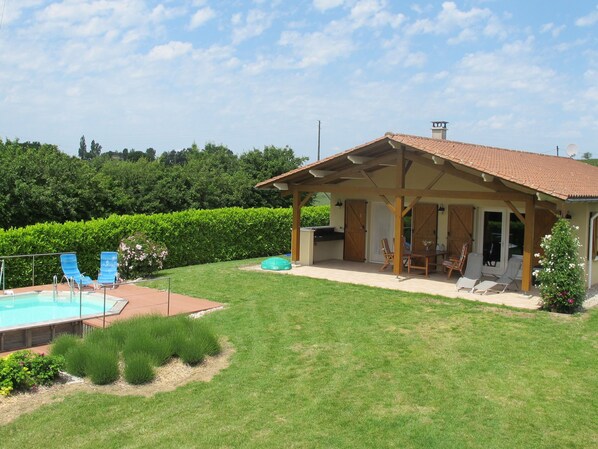 Exterior - Spacious Holiday Home in Sadillac With Swimming Pool (Sadillac)