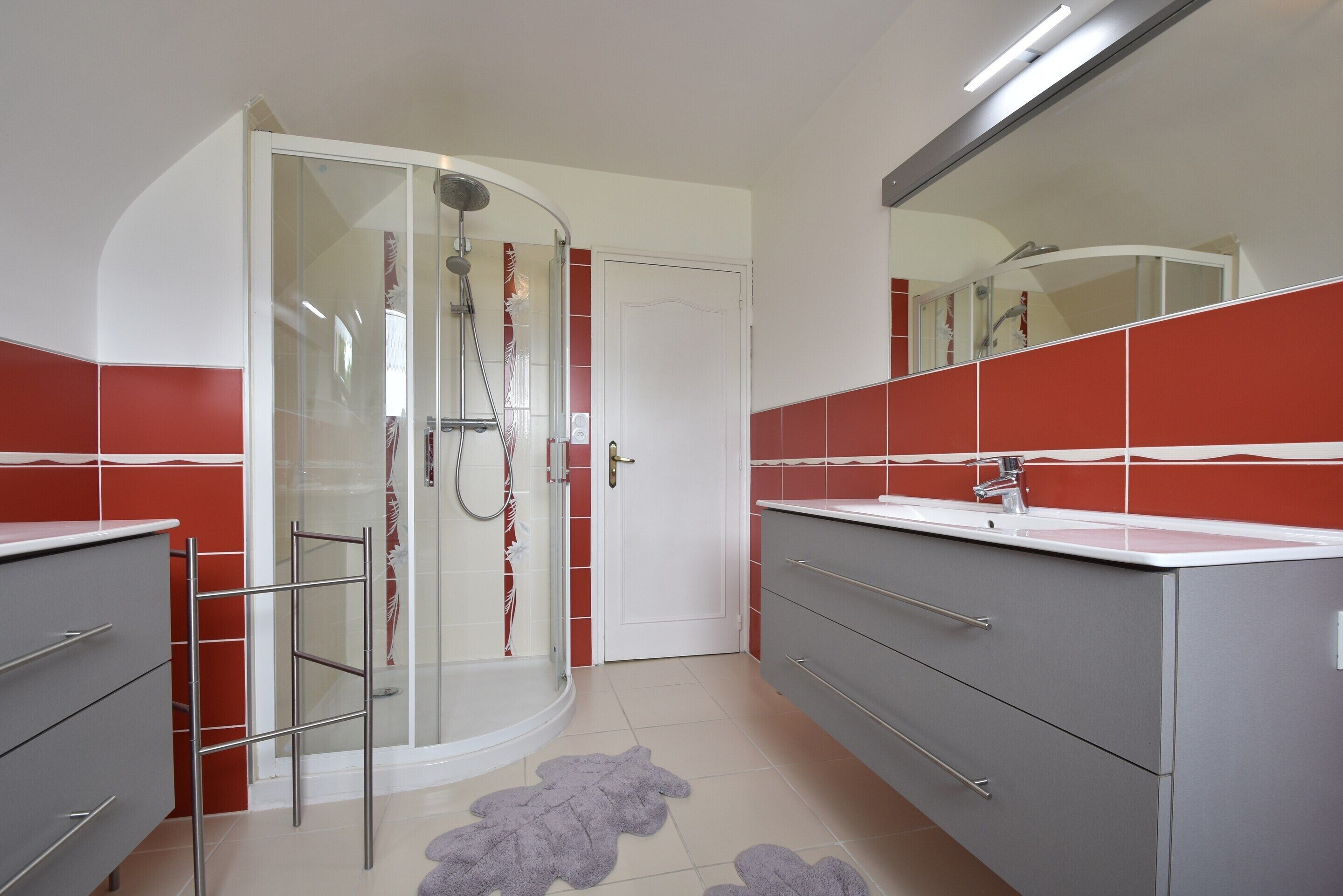 House | Bathroom
