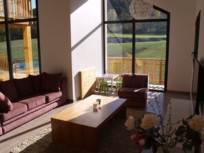 MP3 dock - Quaint Chalet in Selonnet With Terrace (Selonnet)
