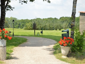 Exterior - Single Storey Villa, Right Beside an Internationally Renowned 27hole Golf Course (Vasles)