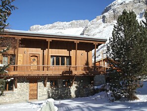 Exterior - Lovely Chalet at the Bellevarde ski Lift in Espace Killy (Val-d'Isere)