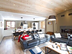 Living room - Lovely Chalet at the Bellevarde ski Lift in Espace Killy (Val-d'Isere)