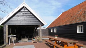 Unclassified image, 2 of 25, button - Spacious Home with Fireplace near North Sea Beach (Ellemeet)