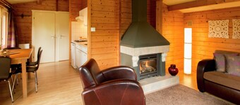 ชาเลต์ ใน Overijssel พร้อมระเบียงกว้าง