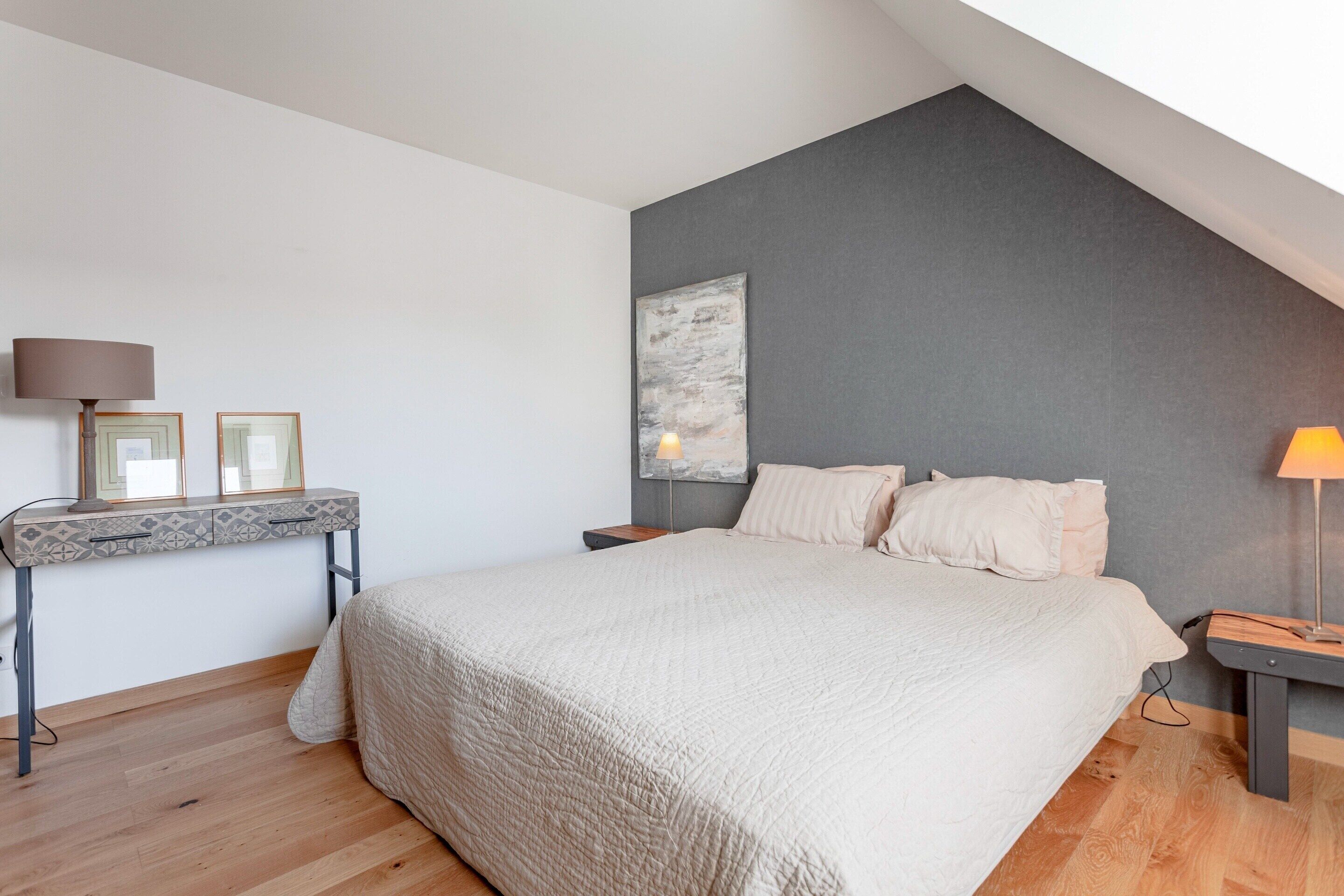 4 bedrooms