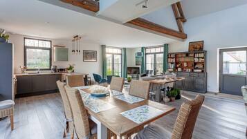 House | Dining