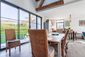 Dining - Holiday Home in Escalles Near Cap Blanc Nez (Escalles)