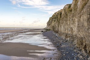 House | View from property - Holiday Home in Escalles Near Cap Blanc Nez (Escalles)