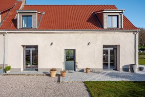 House | Exterior - Holiday Home in Escalles Near Cap Blanc Nez (Escalles)