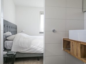 House | Room amenity