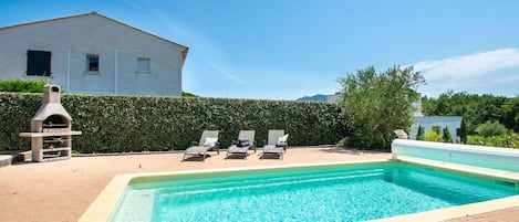 House | Pool