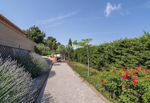 Villa | Jardín