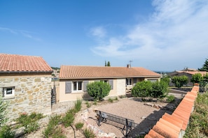 Villa | Exterior