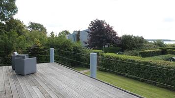 House | Balcony