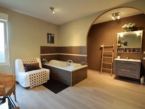 Bathroom - Modern House With Privat Pool Near the Most Beautiful Places on the River Lot (Montayral)