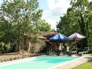 Outdoor pool - Wonderful Authentic French House With Private Pool in a Stunning Location (Bourg-de-Visa)