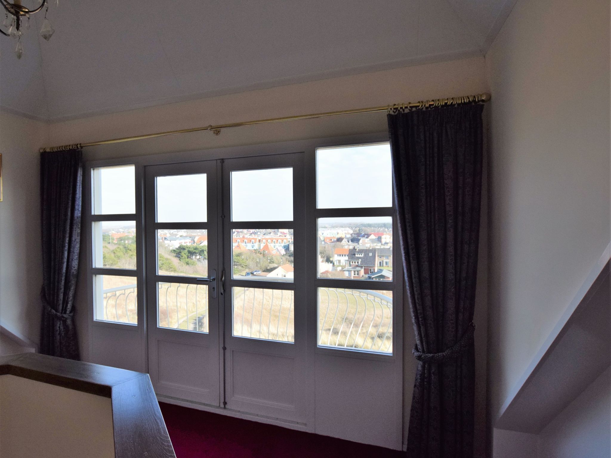 Minibar, individually furnished, bed sheets