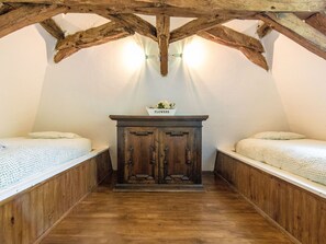 House | Room amenity - Holiday Home in Dordogne With Private Pool (Thenon)