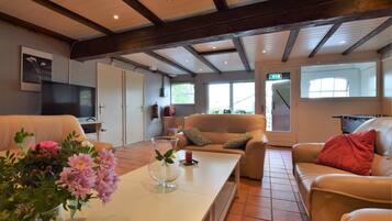 House | Living room