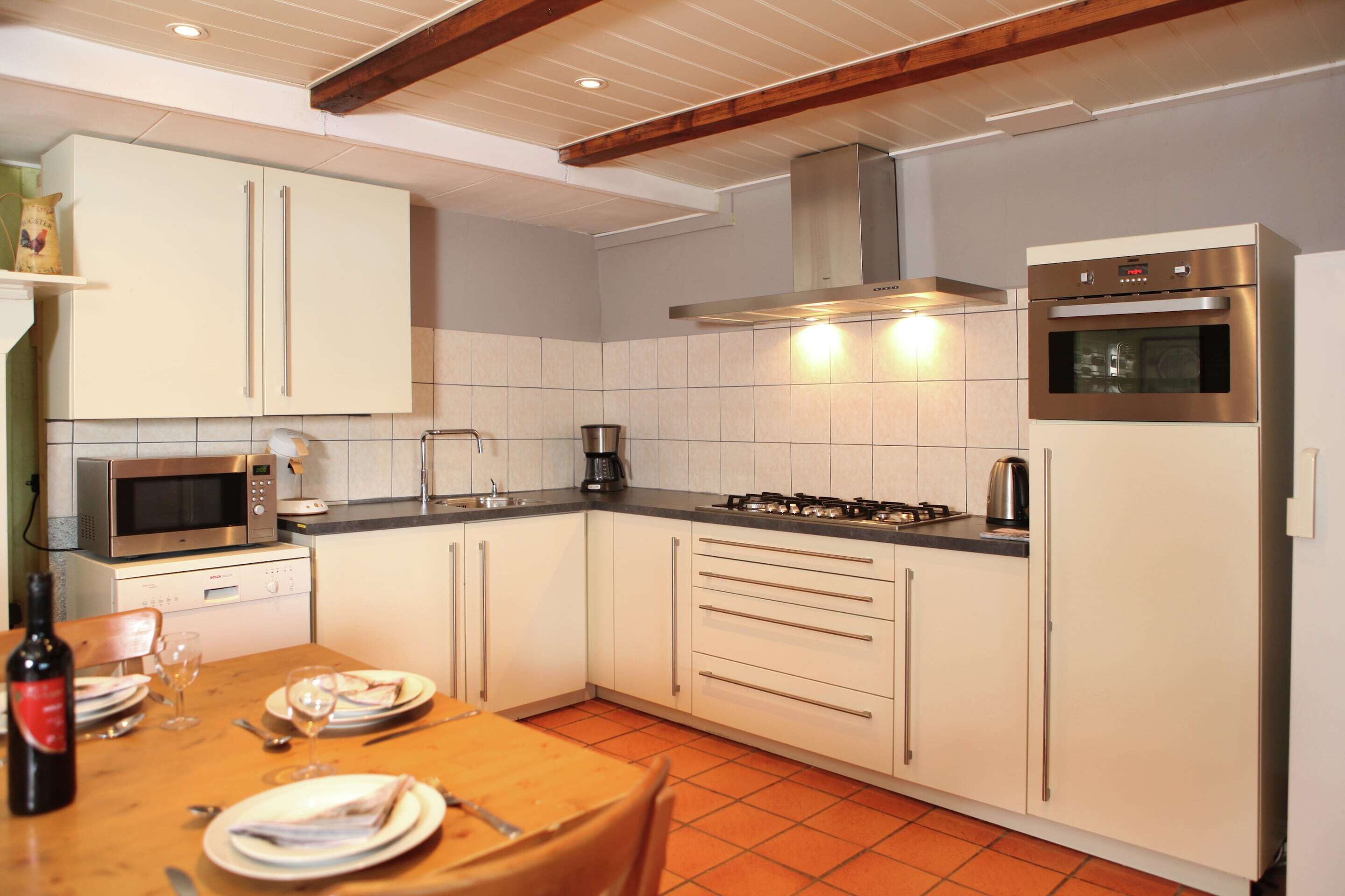 Hus | Eget kjøkken | Høy barnestol