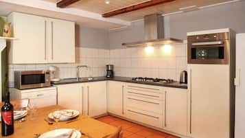 Hus | Eget kjøkken | Høy barnestol