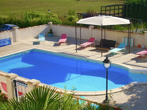 Welcoming Home in Fléac-sur-seugne With Pool