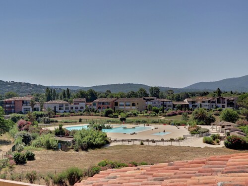 Carefully Furnished Studio at 100 m. From the Beach